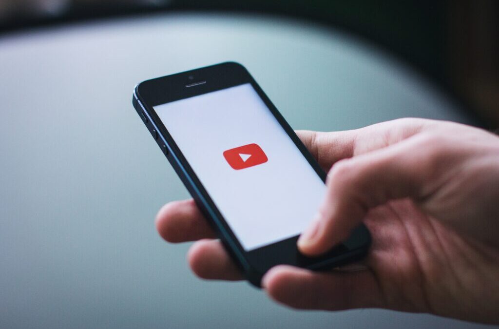 Démarrer une chaîne YouTube en 2023, en tant qu’entreprise